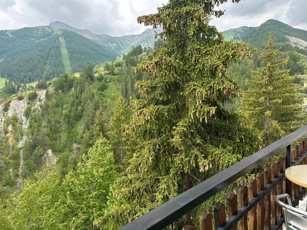 Hotel Le Blainon Орон Экстерьер фото